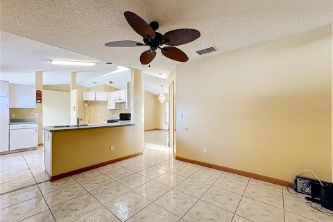 House in Kissimmee, Florida 3 bedrooms, 149.29 sq.m. № 1884614 - photo 5