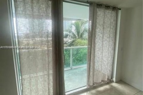 Condominio en venta en Miami, Florida, 1 dormitorio, 72 m2 № 1868686 - foto 10
