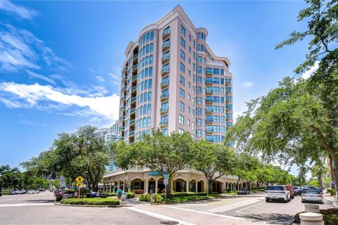 Condo in Saint Petersburg, Florida, 3 bedrooms  № 1808055 - photo 23