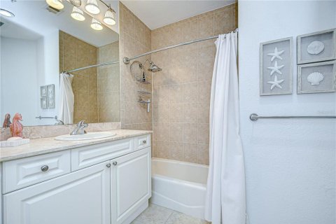 Condo in Saint Petersburg, Florida, 3 bedrooms  № 1808055 - photo 20