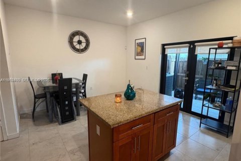 Adosado en alquiler en Homestead, Florida, 3 dormitorios, 135.92 m2 № 2006667 - foto 6