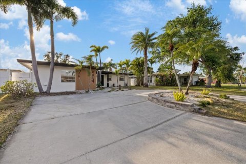 Villa ou maison à vendre à Palm Harbor, Floride: 3 chambres, 152.08 m2 № 1719142 - photo 5