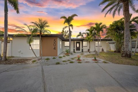 Villa ou maison à vendre à Palm Harbor, Floride: 3 chambres, 152.08 m2 № 1719142 - photo 2