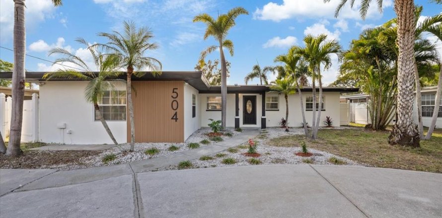 Villa ou maison à Palm Harbor, Floride 3 chambres, 152.08 m2 № 1719142