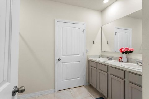 Apartment in Leesburg, Florida 3 bedrooms, 148.92 sq.m. № 1786271 - photo 12