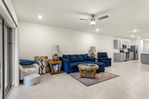 Apartment in Leesburg, Florida 3 bedrooms, 148.92 sq.m. № 1786271 - photo 5