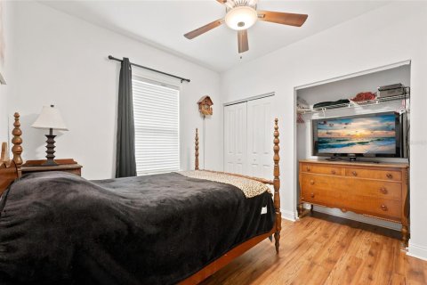 House in High Springs, Florida 4 bedrooms, 166.02 sq.m. № 2204241 - photo 7