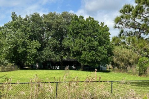 House in Okeechobee, Florida 4 bedrooms, 203.27 sq.m. № 2248493