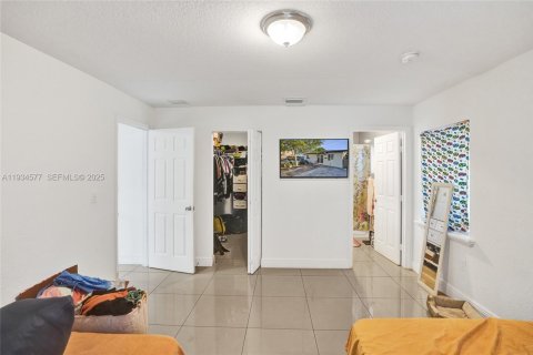 Villa ou maison à vendre à Miami, Floride: 3 chambres, 139.35 m2 № 1992741 - photo 14