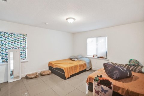 Villa ou maison à vendre à Miami, Floride: 3 chambres, 139.35 m2 № 1992741 - photo 16