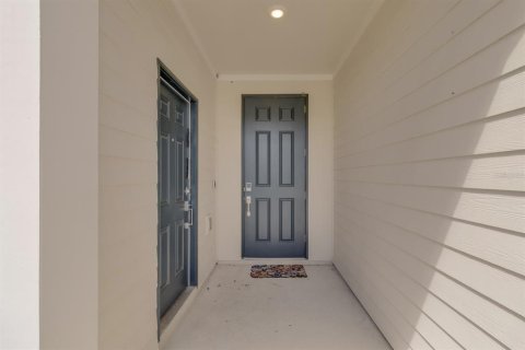 Villa ou maison à vendre à Kissimmee, Floride: 4 chambres, 196.49 m2 № 2345496 - photo 3
