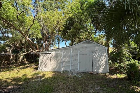 Commercial property in New Smyrna Beach, Florida 3 bedrooms, 133.78 sq.m. № 1837816 - photo 6