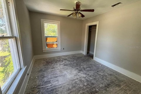 Commercial property in New Smyrna Beach, Florida 3 bedrooms, 133.78 sq.m. № 1837816 - photo 10
