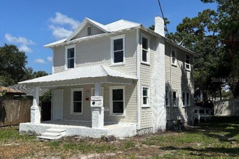 Commercial property in New Smyrna Beach, Florida 3 bedrooms, 133.78 sq.m. № 1837816 - photo 4