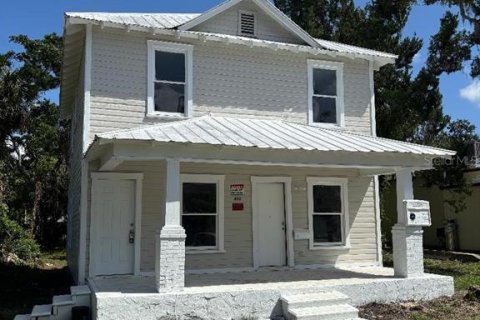 Commercial property in New Smyrna Beach, Florida 3 bedrooms, 133.78 sq.m. № 1837816 - photo 3