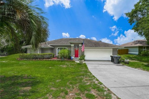House in Lakeland, Florida 3 bedrooms, 213.49 sq.m. № 1286089 - photo 1