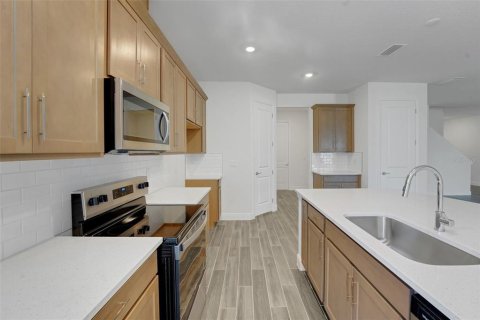 Casa en venta en Land O' Lakes, Florida, 4 dormitorios, 287.9 m2 № 2209100 - foto 19