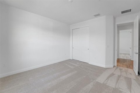 Casa en venta en Land O' Lakes, Florida, 4 dormitorios, 287.9 m2 № 2209100 - foto 8