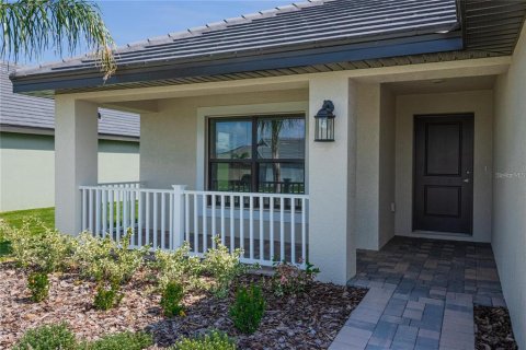 House in Auburndale, Florida 3 bedrooms, 183.02 sq.m. № 1527004 - photo 4