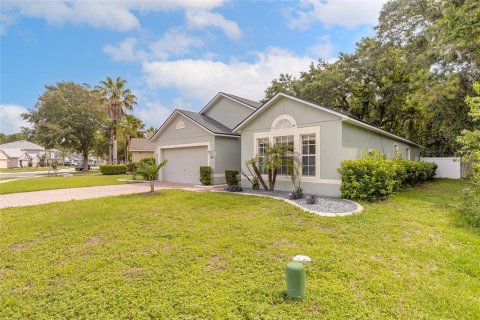House in Port Orange, Florida 4 bedrooms, 174.1 sq.m. № 2148147 - photo 3