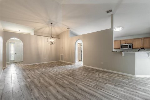 House in Port Orange, Florida 4 bedrooms, 174.1 sq.m. № 2148147 - photo 10