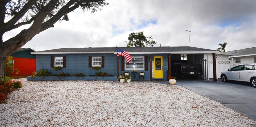Casa en Bradenton, Florida 3 dormitorios, 148.46 m2 № 1527133