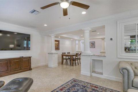 House in Sarasota, Florida 3 bedrooms, 261.43 sq.m. № 252598 - photo 15
