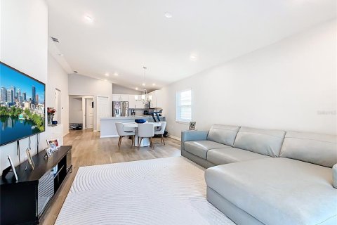 Casa en alquiler en Davenport, Florida, 3 dormitorios, 139.91 m2 № 1918611 - foto 18