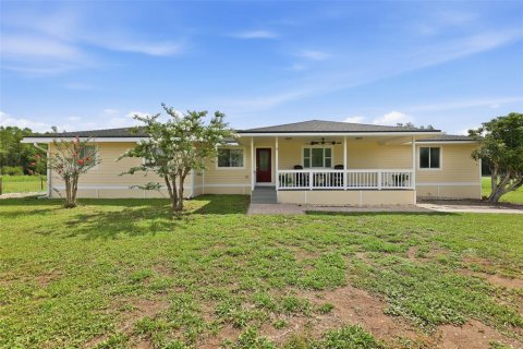 Casa en Land O' Lakes, Florida 3 dormitorios, 134.89 m2 № 2225104