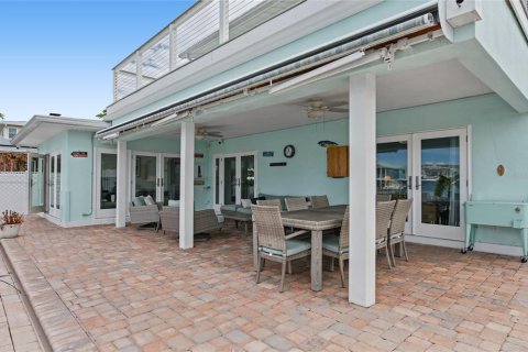 Villa ou maison à vendre à Madeira Beach, Floride: 3 chambres, 203.83 m2 № 2398821 - photo 6