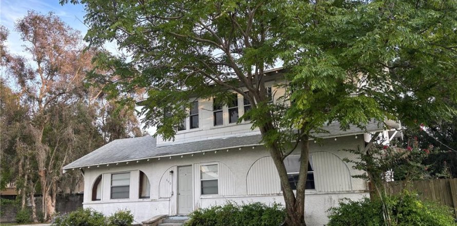 Immobilier commercial à Winter Haven, Floride 4 chambres, 348.66 m2 № 2227783