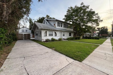 Immobilier commercial à vendre à Winter Haven, Floride: 4 chambres, 348.66 m2 № 2227783 - photo 2