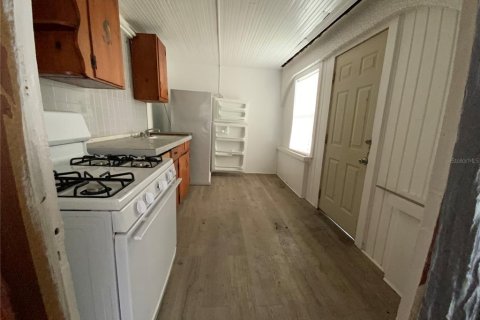 Immobilier commercial à vendre à Winter Haven, Floride: 4 chambres, 348.66 m2 № 2227783 - photo 9