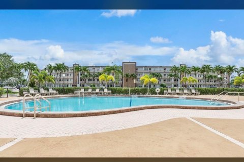 Condo in Boca Raton, Florida, 2 bedrooms  № 1987811 - photo 12