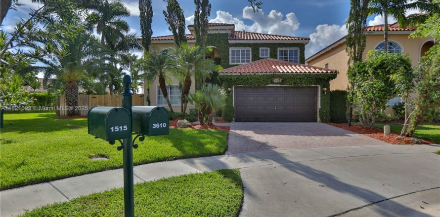House in Homestead, Florida 4 bedrooms, 209.59 sq.m. № 1782034