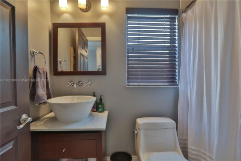 House in Homestead, Florida 4 bedrooms, 209.59 sq.m. № 1782034 - photo 7