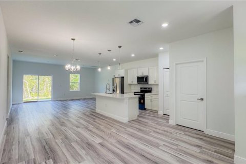 House in Ocala, Florida 4 bedrooms, 173.26 sq.m. № 1805150 - photo 4