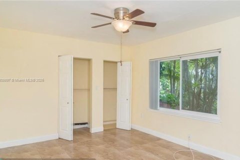 Immobilier commercial à vendre à Fort Lauderdale, Floride: 205.31 m2 № 1756862 - photo 14