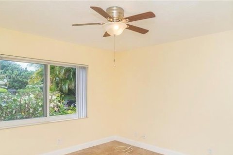 Immobilier commercial à vendre à Fort Lauderdale, Floride: 205.31 m2 № 1756862 - photo 19