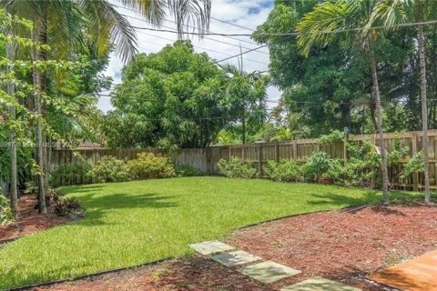 Immobilier commercial à vendre à Fort Lauderdale, Floride: 205.31 m2 № 1756862 - photo 29