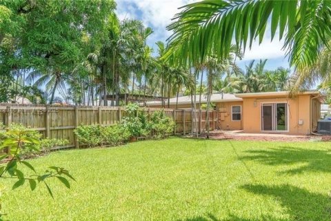 Immobilier commercial à vendre à Fort Lauderdale, Floride: 205.31 m2 № 1756862 - photo 24