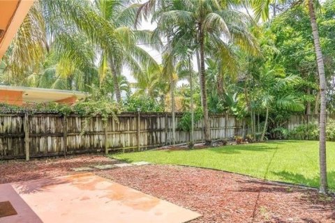 Immobilier commercial à vendre à Fort Lauderdale, Floride: 205.31 m2 № 1756862 - photo 26
