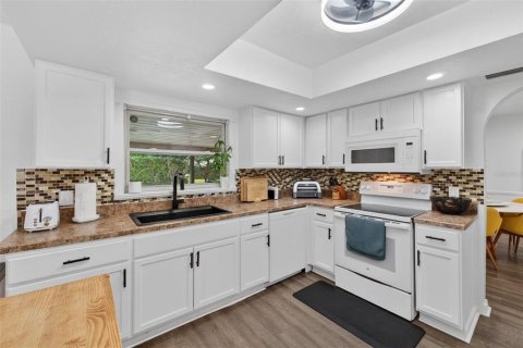 Casa en venta en Altamonte Springs, Florida, 4 dormitorios, 214.79 m2 № 2144566 - foto 26