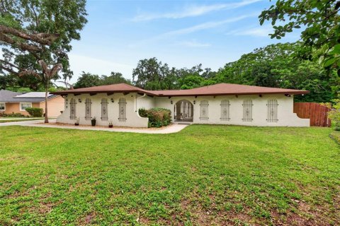 Casa en Altamonte Springs, Florida 4 dormitorios, 214.79 m2 № 2144566