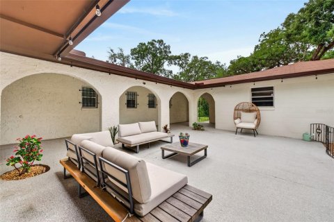 Casa en venta en Altamonte Springs, Florida, 4 dormitorios, 214.79 m2 № 2144566 - foto 11
