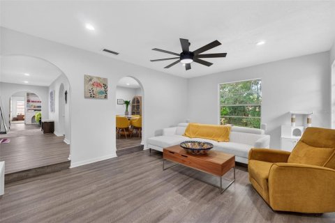 Casa en venta en Altamonte Springs, Florida, 4 dormitorios, 214.79 m2 № 2144566 - foto 30