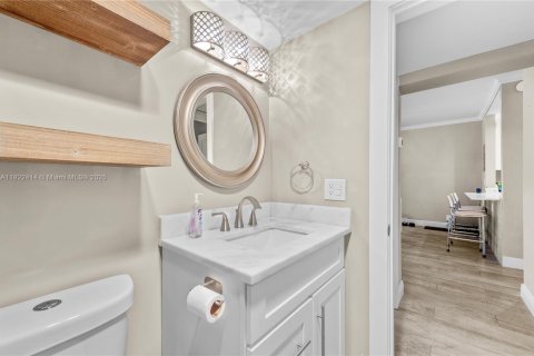 Купить кондоминиум в Форт-Лодердейл, Флорида 2 спальни, 92.9м2, № 1976339 - фото 16