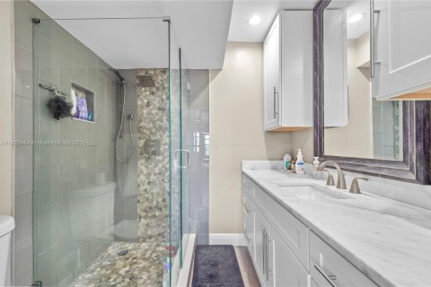 Купить кондоминиум в Форт-Лодердейл, Флорида 2 спальни, 92.9м2, № 1976339 - фото 12