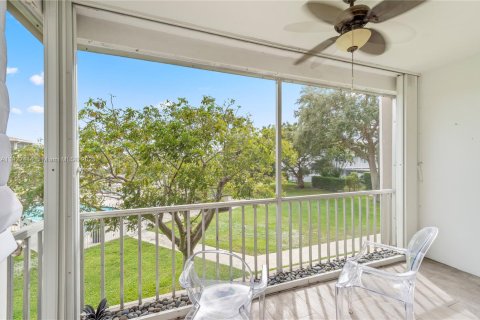 Купить кондоминиум в Форт-Лодердейл, Флорида 2 спальни, 92.9м2, № 1976339 - фото 22