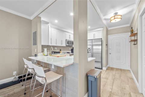 Купить кондоминиум в Форт-Лодердейл, Флорида 2 спальни, 92.9м2, № 1976339 - фото 6